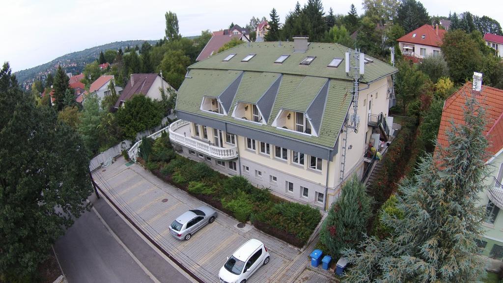 Hotel Kolibri Miskolc Exterior photo